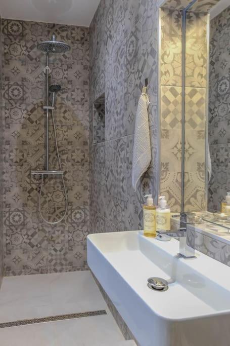 Summer Breeze Apartment, In The Historic Centre Of Lagos Eksteriør bilde